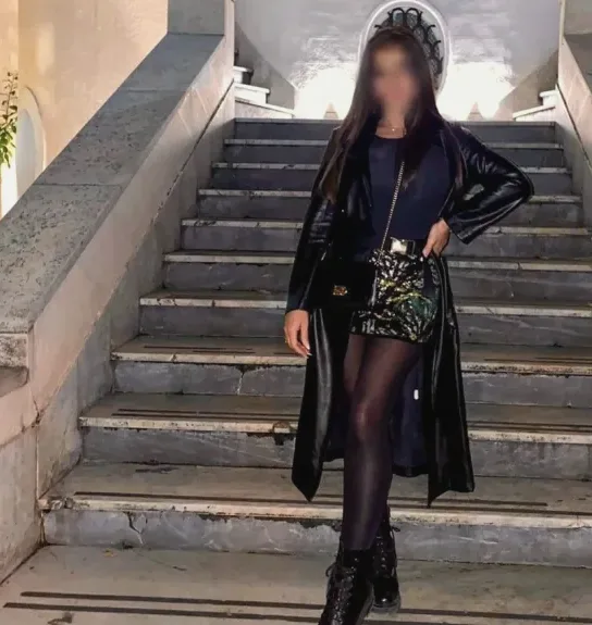 Anna, 38