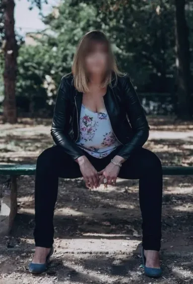 Christina, 40