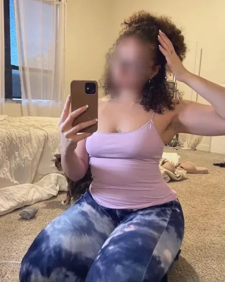 Dilara, 32