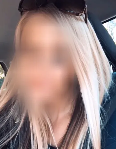 Emma, 35