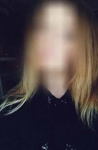 Isabella, 28