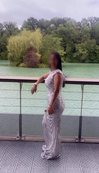 Larissa, 40