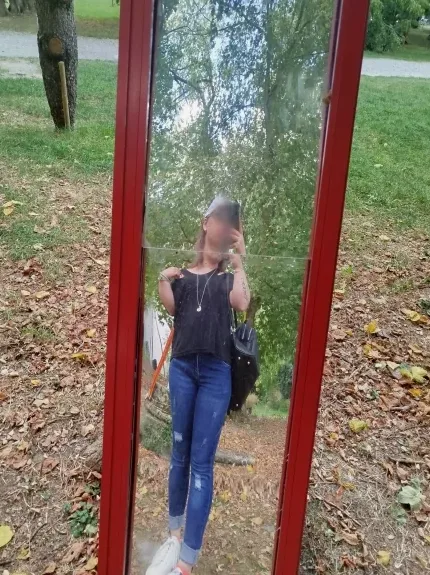 Miriam, 27