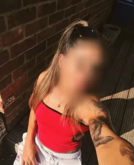 Nicole, 30