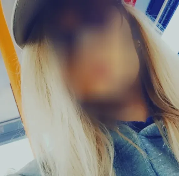 Nikolina, 28