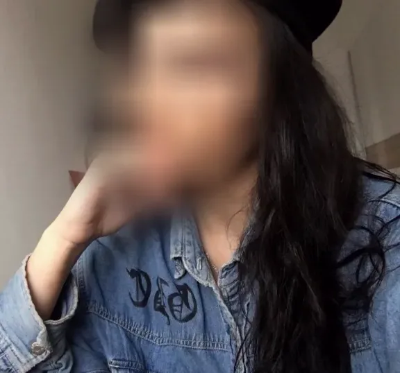 Nora, 28