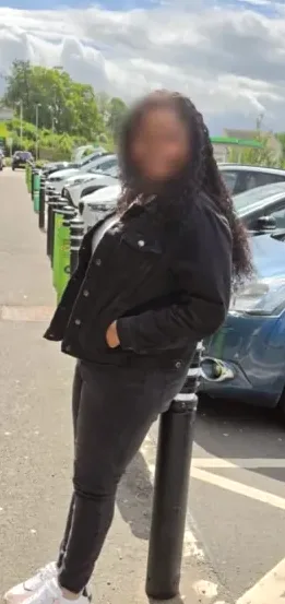 Nora, 33