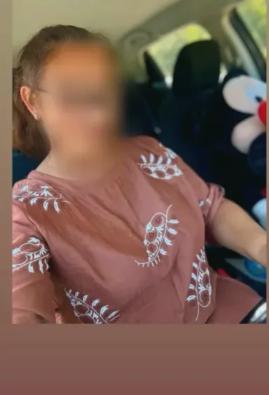 Nora, 39