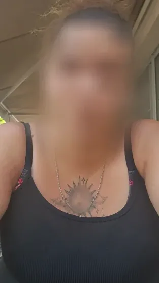 Paula, 37
