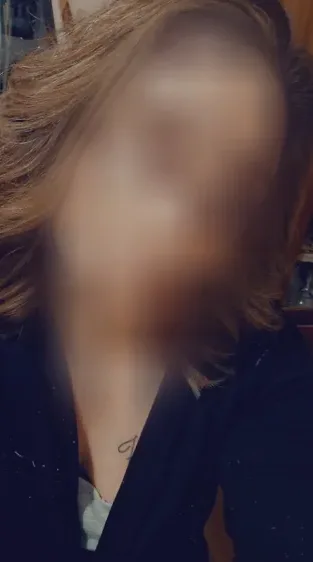 Sanja, 29