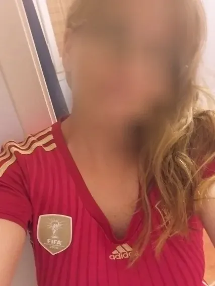 Sophie, 35